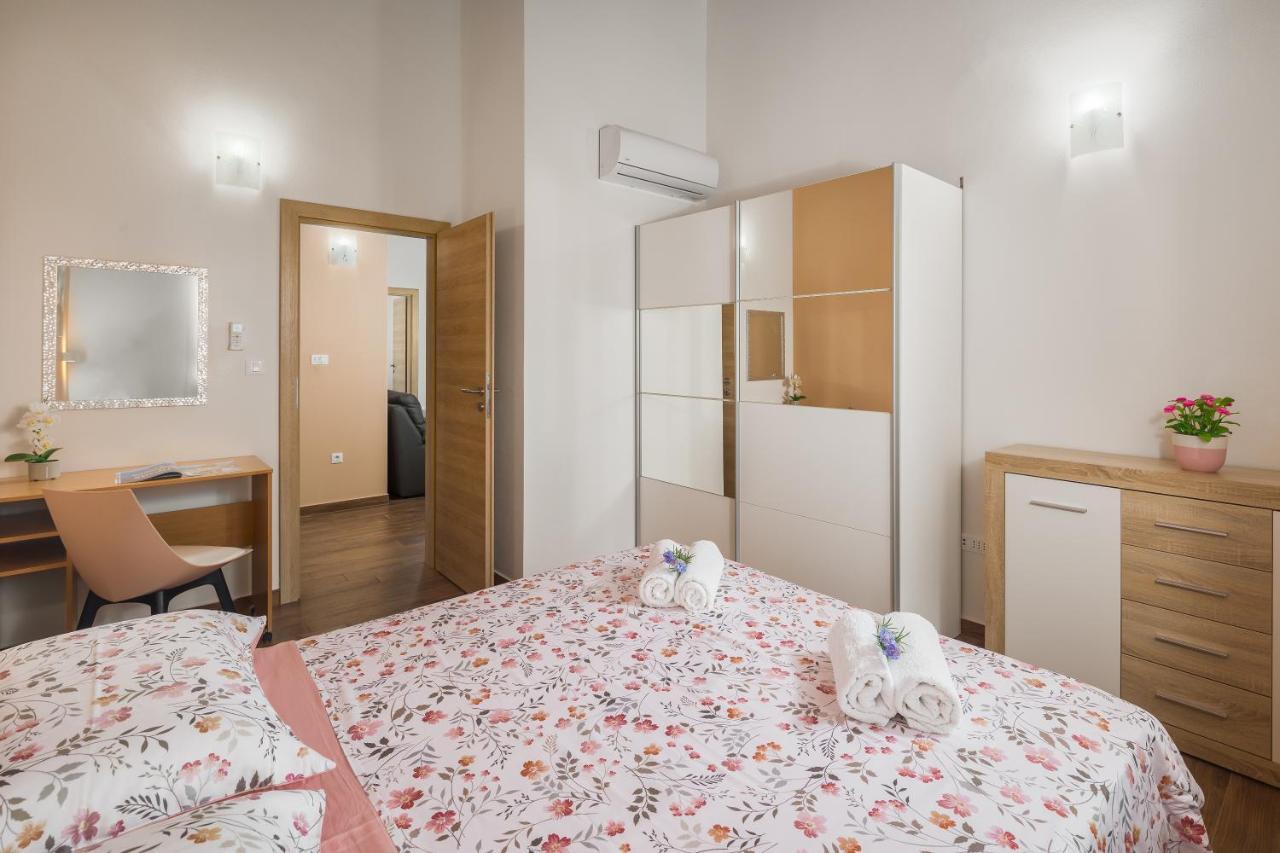 Villa Gracia Sveti Lovreč Pazenatički Esterno foto