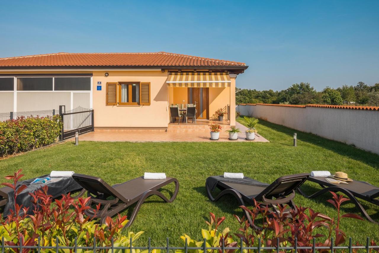 Villa Gracia Sveti Lovreč Pazenatički Esterno foto