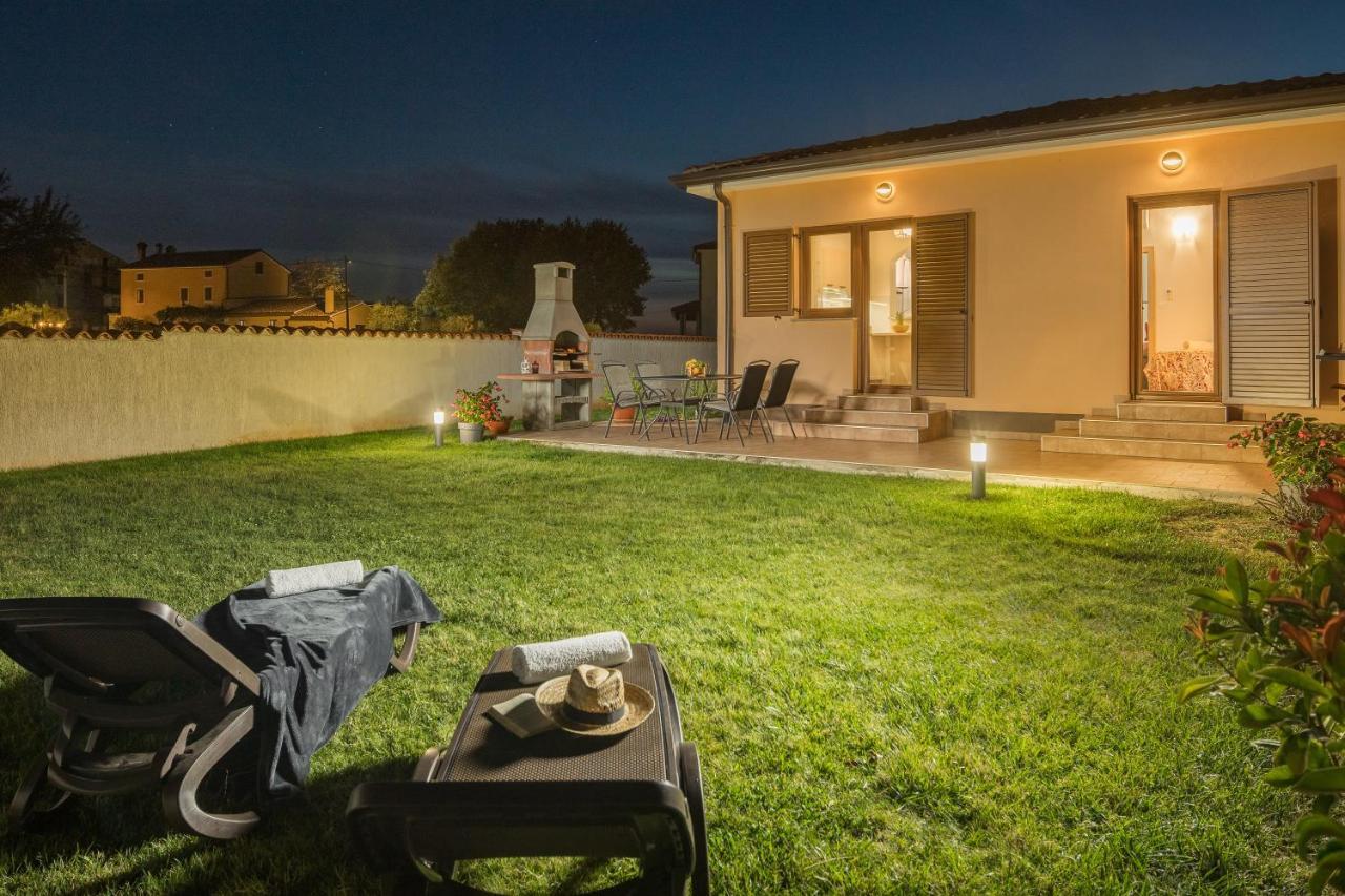 Villa Gracia Sveti Lovreč Pazenatički Esterno foto
